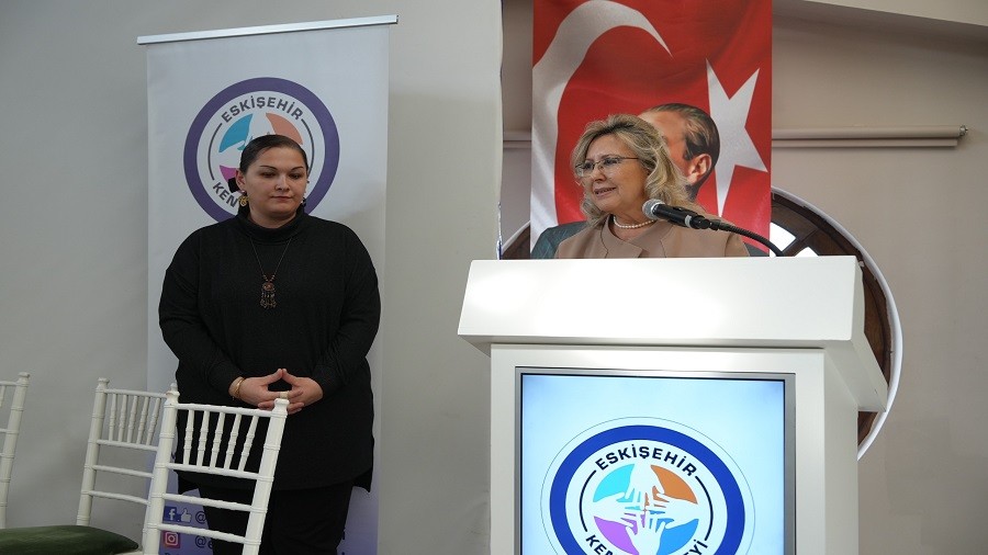 ESKEHR'DE LHAM VEREN KADINLAR PANEL