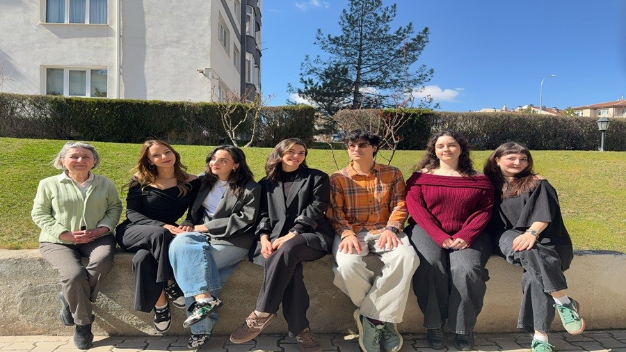 Gen� Sanat��lar �Girizg�h� Projesi ��in Bir Araya Geldi