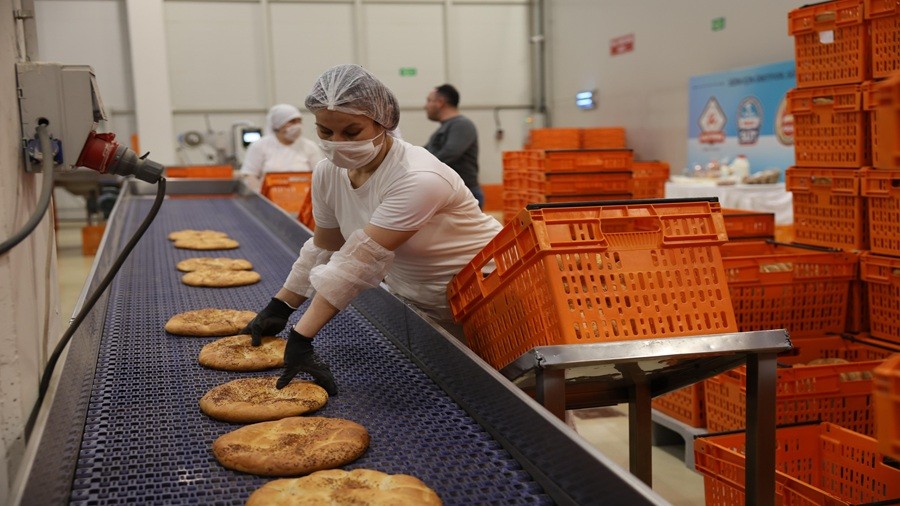 RAMAZAN AYI YAKLA�IYOR.HALK P�DE'N�N F�YATI BELL� OLDU