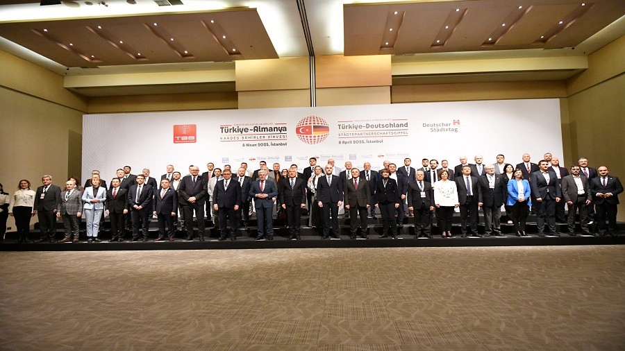 SORUNLARI DEMOKRAS LE ZECEZ
