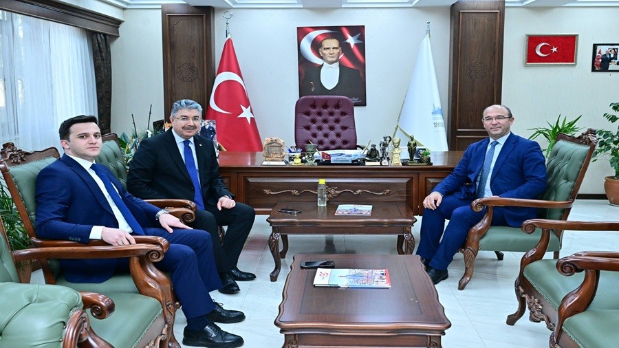 Vali Dr.Erdin� Y�lmaz�dan Seyitgazi�ye Ziyaret