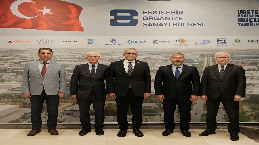 3 REKT�R BA�KAN K�PEL�'Y� Z�YARET ETT�