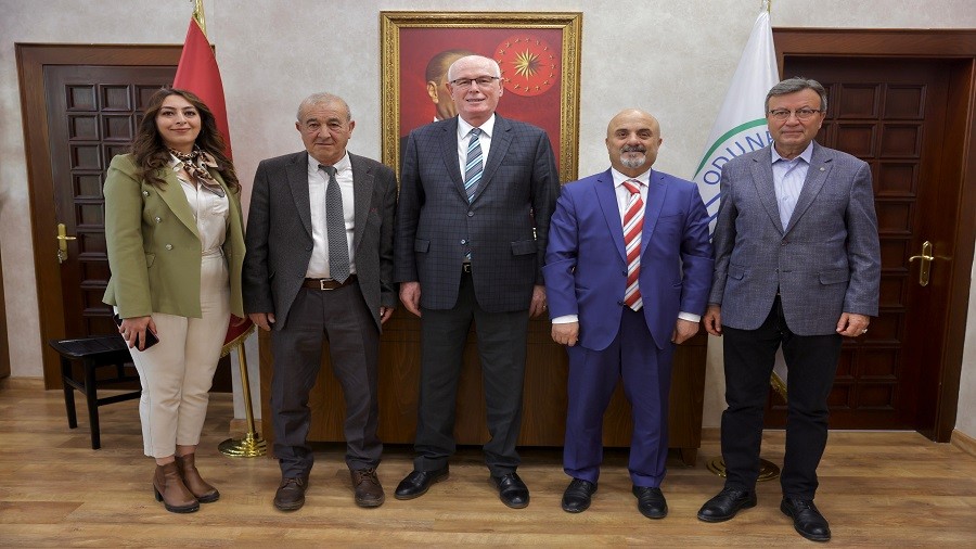 Muhtarlardan Halk Market�e dayan��ma deste�i