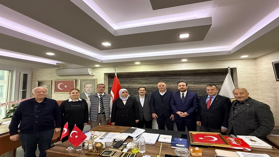 YEN� SEND�KADAN AK PART�'YE Z�YARET