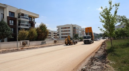 BATIKENT'E YENİ YOLLAR YAPILIYOR