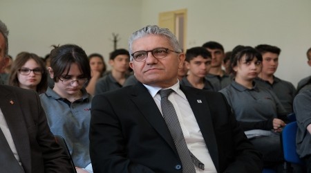 BAKAN KPELݒDEN GENLERE LHAM VEREN MESAJLAR
