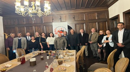 ES-UZ-DERde Muharrem Akaydn Gven Tazeledi