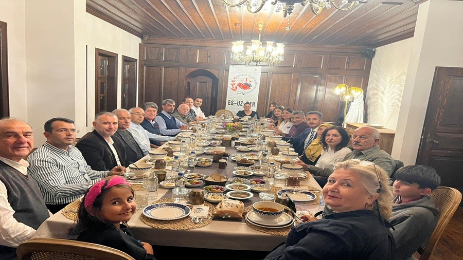 ES-UZ-DERde Muharrem Akaydn Gven Tazeledi