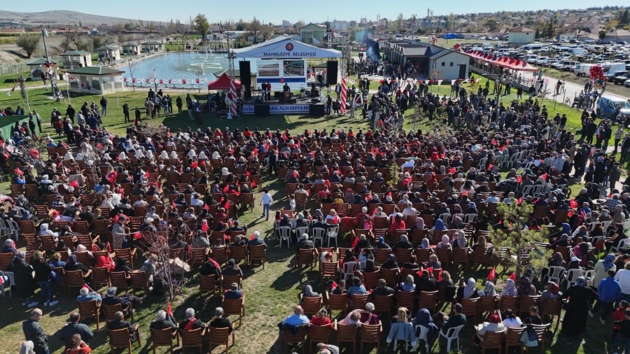 MAHMUDYE GLETL PARKI TRENLE AILDI